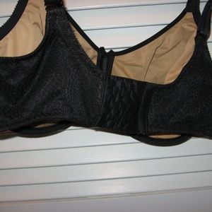 Chantelle Intimates & Sleepwear - Chantelle Black Magnifique Seamless Unlined 38G Chantelle Intimates & Sleepwear - Chantelle Black Magnifique Seamless Unlined 38G